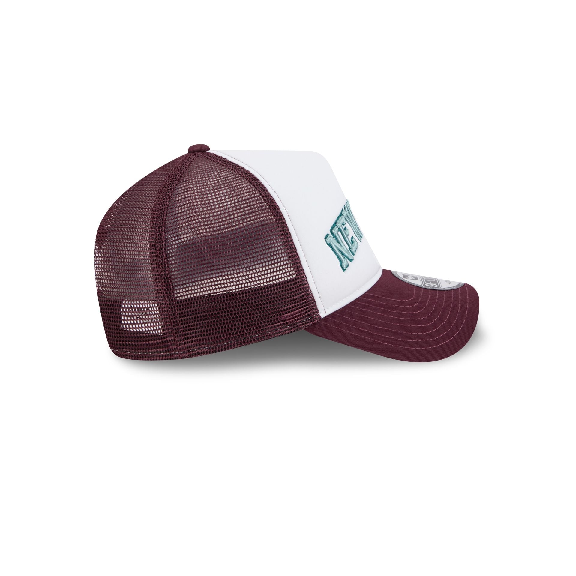 New York Knicks Optic White 9FORTY A-Frame Snapback Hat